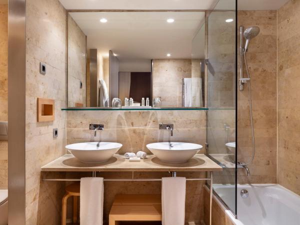 The Artist Grand Hotel of Art : photo 3 de la chambre hébergement deluxe - vue sur guggenheim