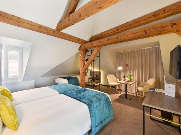 Astra Vevey Hotel & Restaurant : photo 1 de la chambre chambre triple