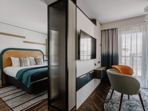 The Halyard Liverpool, Vignette Collection, an IHG Hotel : photo 9 de la chambre suite lit king-size avec balcon - vue sur ville - dernier Étage