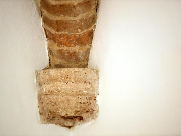 Little Italy Hostel Ex Chiesa S Donato : photo 8 de la chambre chambre lit king-size deluxe