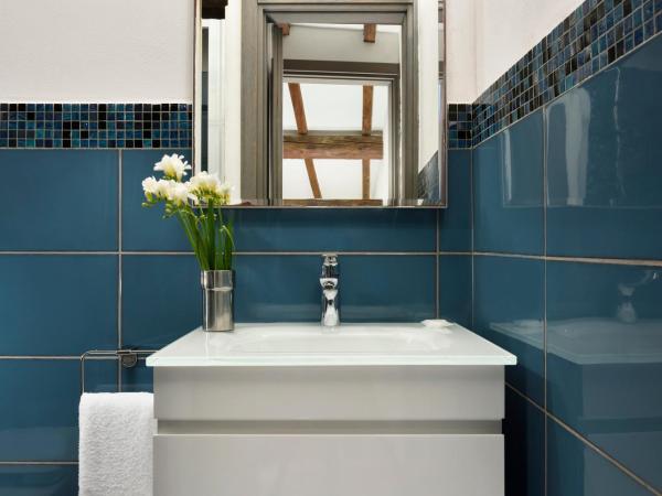 FH55 Med Guesthouse : photo 2 de la chambre chambre double ou lits jumeaux