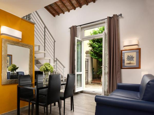 FH55 Med Guesthouse : photo 4 de la chambre suite junior