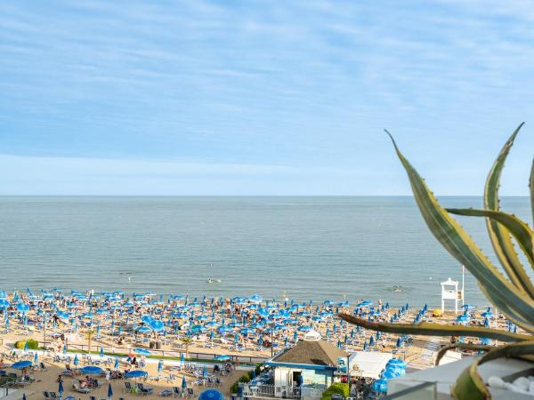 Hotel Mariver : photo 7 de la chambre chambre double ou lits jumeaux - vue sur mer