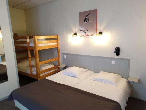 Hotel Le Colibri : photo 8 de la chambre chambre quadruple