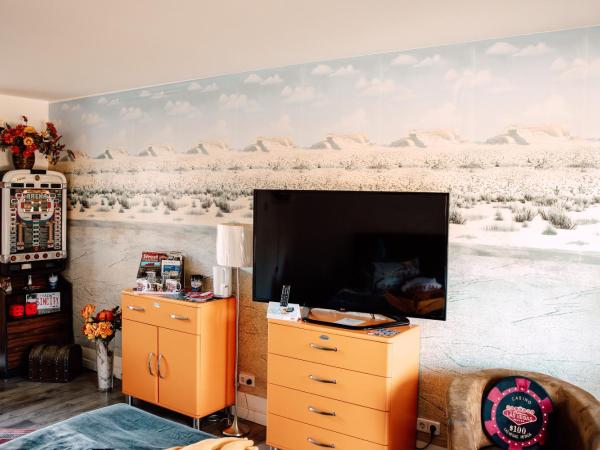 Down Town Motel : photo 8 de la chambre chambre double avec salle de bains privative