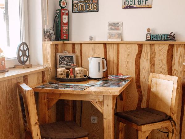 Down Town Motel : photo 7 de la chambre chambre double avec salle de bains privative