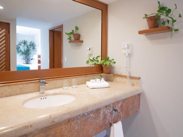 Plaza Pelicanos Club Beach Resort All Inclusive : photo 7 de la chambre suite