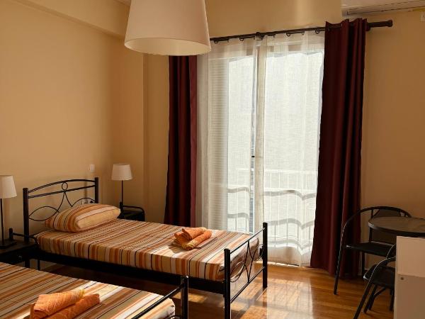 Petaluda House 5 : photo 6 de la chambre chambre lits jumeaux avec salle de bains commune