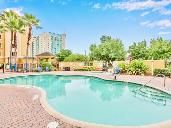 Apartment with Pool and Hot Tub Close to Disney : photo 8 de la chambre appartement