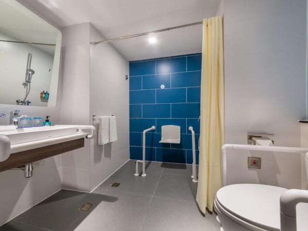 Holiday Inn Express Ningbo City Center, an IHG Hotel : photo 5 de la chambre chambre lit king-size standard - accessible aux personnes à mobilité réduite
