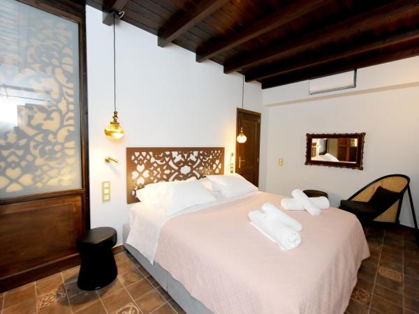 Elaia-Fos : photo 7 de la chambre suite - vue sur jardin