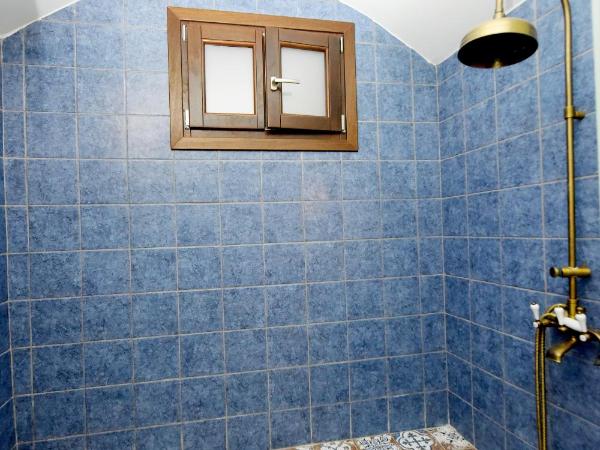 Elaia-Fos : photo 5 de la chambre suite - vue sur jardin