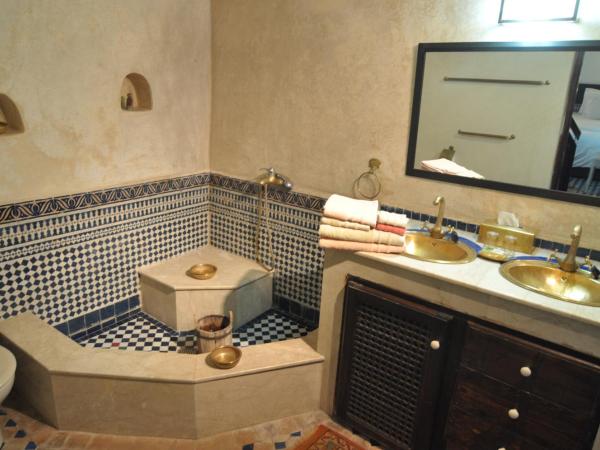 Riad Adarissa : photo 1 de la chambre suite driss chraîbi