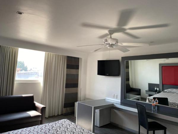 Hotel Atenas Plaza : photo 5 de la chambre chambre lit king-size