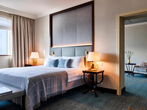 InterContinental Warszawa, an IHG Hotel : photo 4 de la chambre one-bedroom suite with sofa