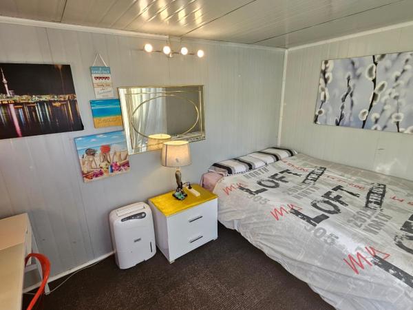 Save money budget affordable cabin with comfort! Cabin 3 : photo 4 de la chambre chambre double Économique