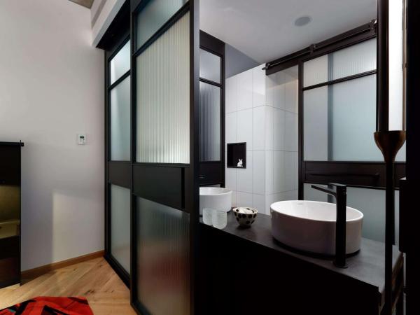 QT Melbourne : photo 3 de la chambre chambre lit king-size de luxe qt