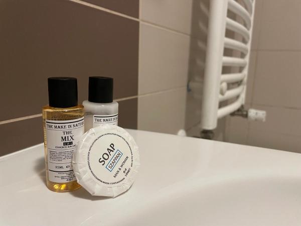 Smart Hotel Budapest & Apartments : photo 3 de la chambre family studio 130m from the main building