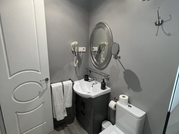 Hostal Central Palace Madrid : photo 9 de la chambre chambre double extérieure