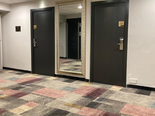 Hôtel Christina Lourdes : photo 1 de la chambre chambre double ou lits jumeaux