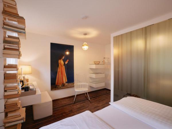 18Arts Hotel - Living in a Gallery! : photo 6 de la chambre chambre double (designroom - populaire)