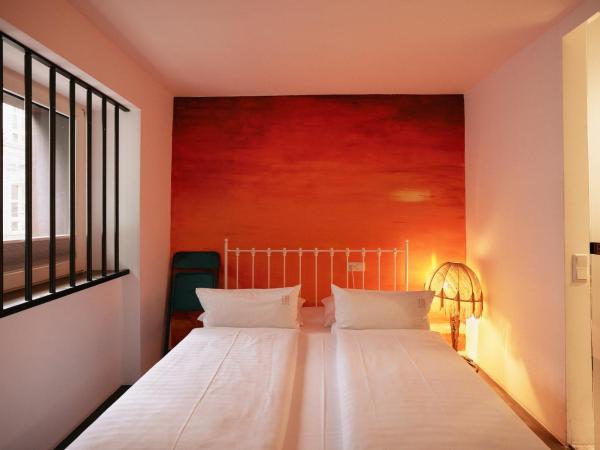 18Arts Hotel - Living in a Gallery! : photo 9 de la chambre chambre double (designroom - populaire)