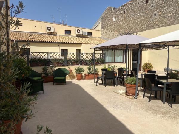 Sorella Luna : photo 4 de la chambre chambre simple avec fenêtre de toit