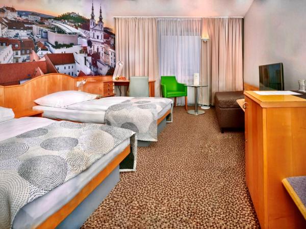 Cosmopolitan Bobycentrum - Czech Leading Hotels : photo 1 de la chambre chambre lits jumeaux avec lit d’appoint - 301
