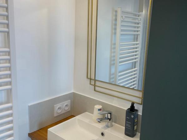 Hotel Saint-Michel : photo 6 de la chambre chambre familiale