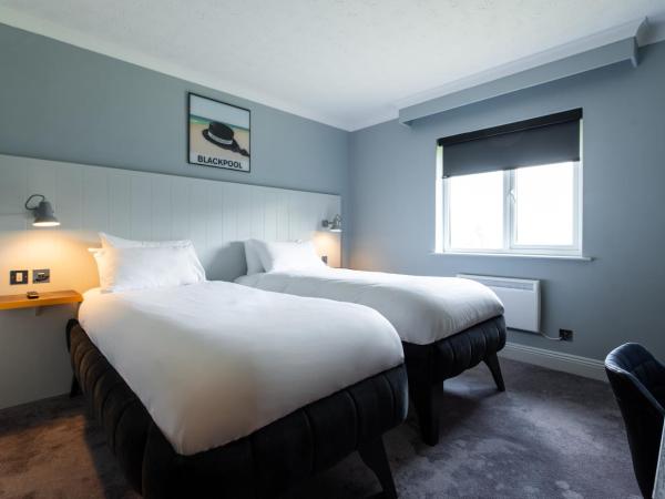 Village Hotel Blackpool : photo 1 de la chambre chambre lits jumeaux
