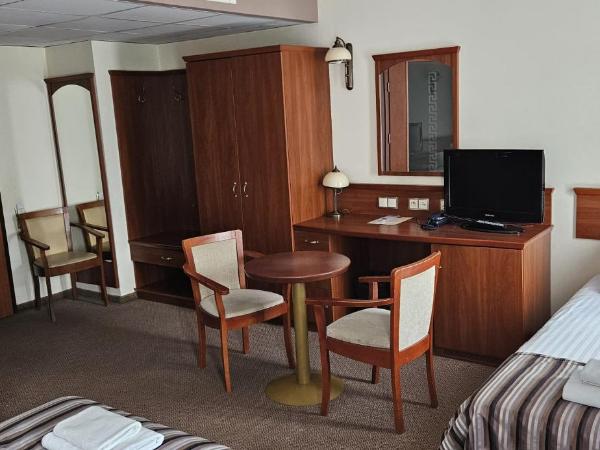 Hotel Great Polonia Conrad Kraków : photo 4 de la chambre chambre triple
