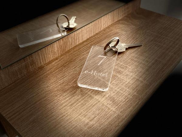 E-Hotel Łódź : photo 4 de la chambre chambre lit king-size deluxe