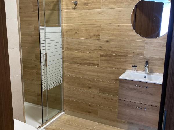 E-Hotel Łódź : photo 6 de la chambre chambre lit king-size deluxe