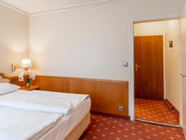 PLAZA INN Rieker Stuttgart Hauptbahnhof : photo 5 de la chambre chambre double standard