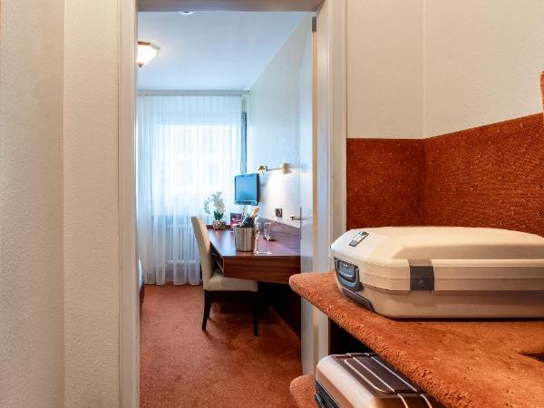 PLAZA INN Rieker Stuttgart Hauptbahnhof : photo 4 de la chambre chambre double standard