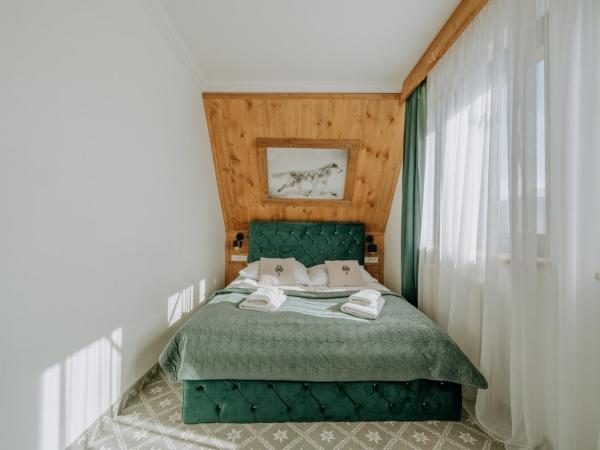 Willa Swoboda Garden Spa : photo 3 de la chambre chambre triple avec accès gratuit au spa