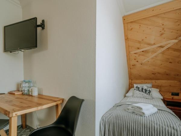 Willa Swoboda Garden Spa : photo 9 de la chambre chambre quadruple avec accès gratuit au spa