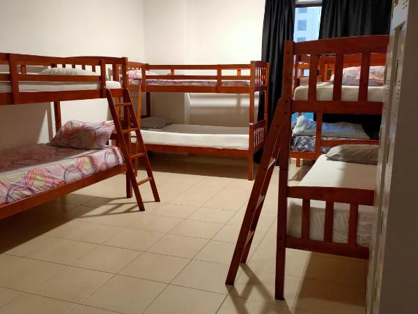 DXB Backpackers : photo 4 de la chambre lit dans dortoir mixte de 8 lits 