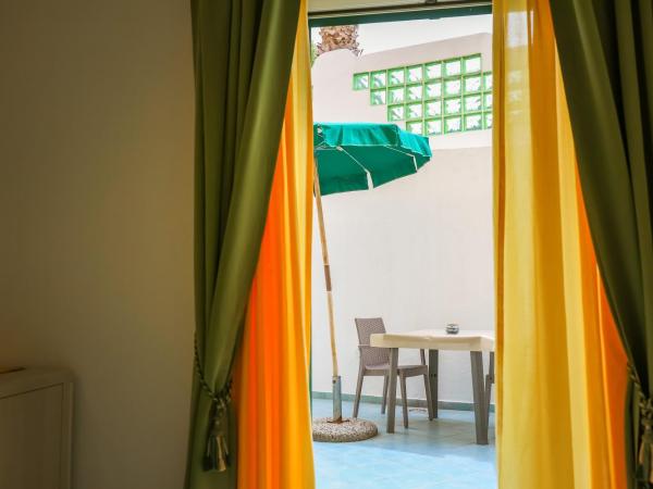 Hotel Rivamare : photo 2 de la chambre chambre double avec patio