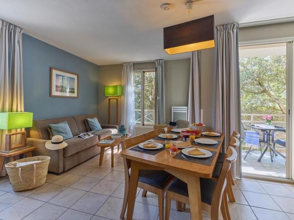 Residence Reine Marine : photo 3 de la chambre appartement 2 chambres (6 adultes) avec vue sur la ville
