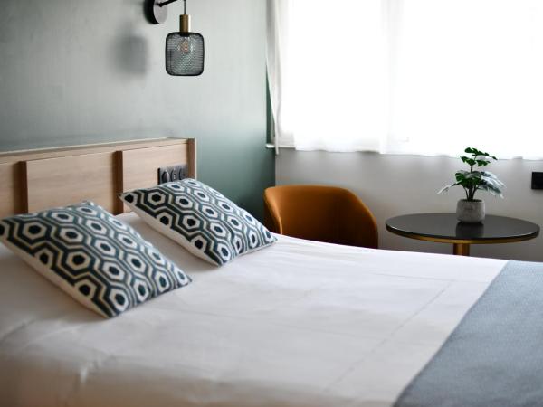 Campanile Chartres : photo 3 de la chambre chambre premium avec 1 lit double