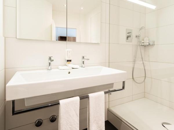 Central City Hotel Rochat : photo 7 de la chambre chambre familiale