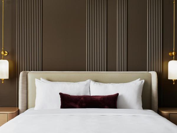 The Luxury Collection Hotel Manhattan Midtown : photo 4 de la chambre appartement avec lit king-size - vue sur parc