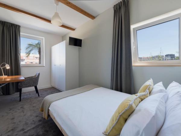 Fred's House Asprela : photo 3 de la chambre chambre double avec salle de bains privative