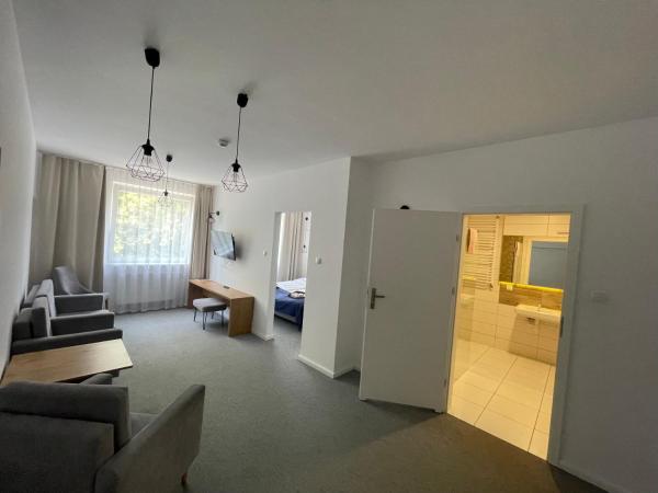 Sanatorium Muszelka : photo 2 de la chambre chambre lits jumeaux supérieure