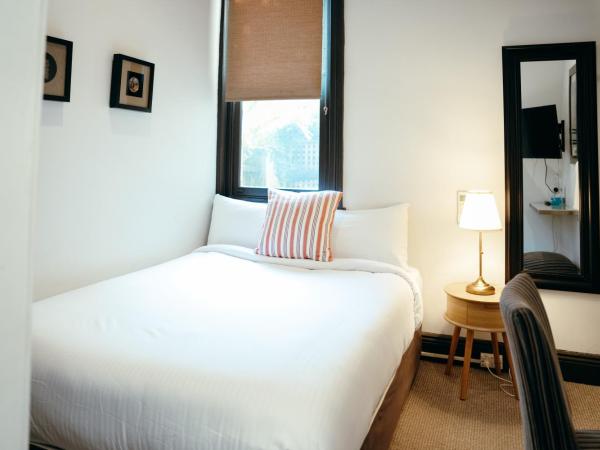 Cremorne Point Manor : photo 1 de la chambre chambre double avec salle de bains commune