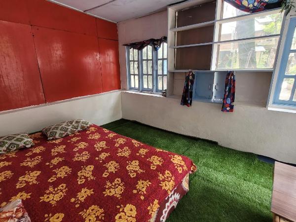 Laughing Buddha Guest House & Villa : photo 1 de la chambre chambre lit queen-size - vue sur jardin