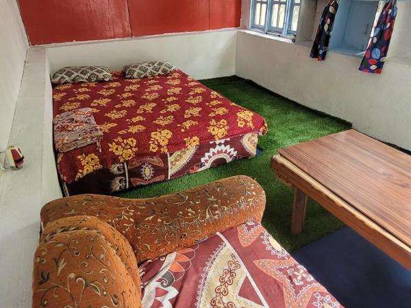 Laughing Buddha Guest House & Villa : photo 3 de la chambre chambre lit queen-size - vue sur jardin