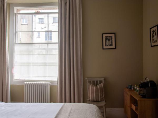 Lido Townhouse : photo 4 de la chambre chambre lit king-size