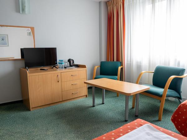 Hotel Wilanów : photo 3 de la chambre chambre triple standard